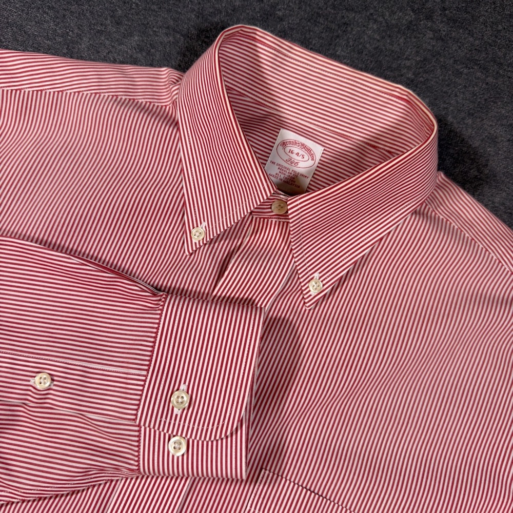Brooks Brothers Button Down Shirt Mens 16-4/5 Red Striped Long Sleeve Non Iron